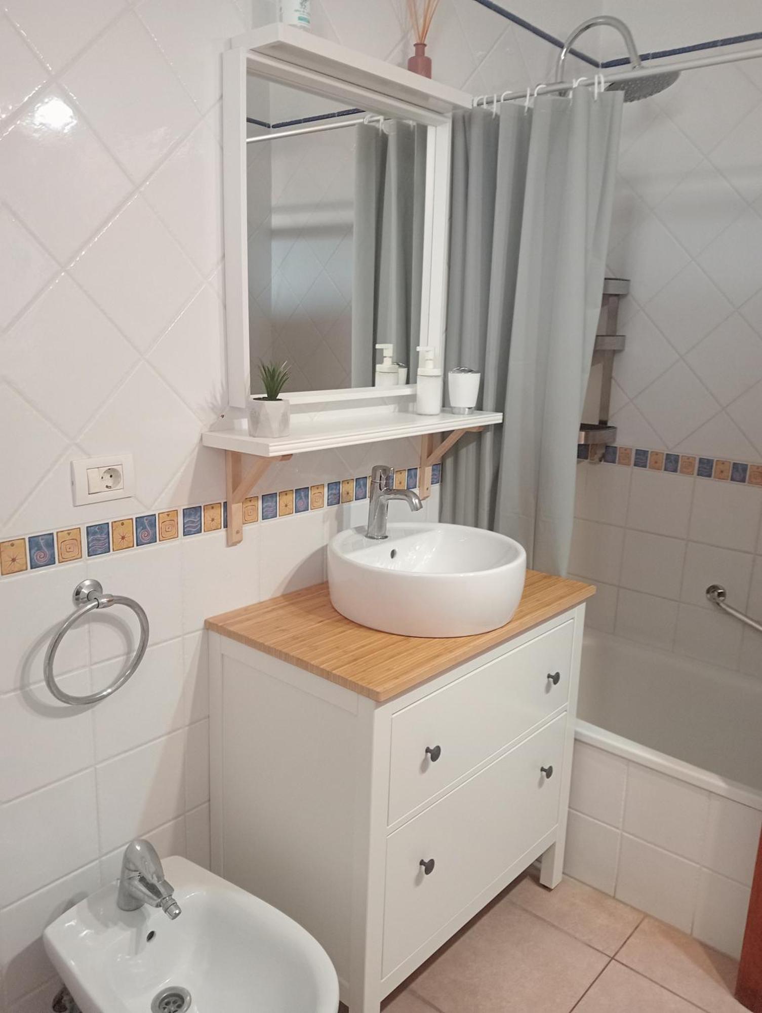 Greatly Located Apartment With Heated Pool, Los Cristianos Los Cristianos  Exteriör bild