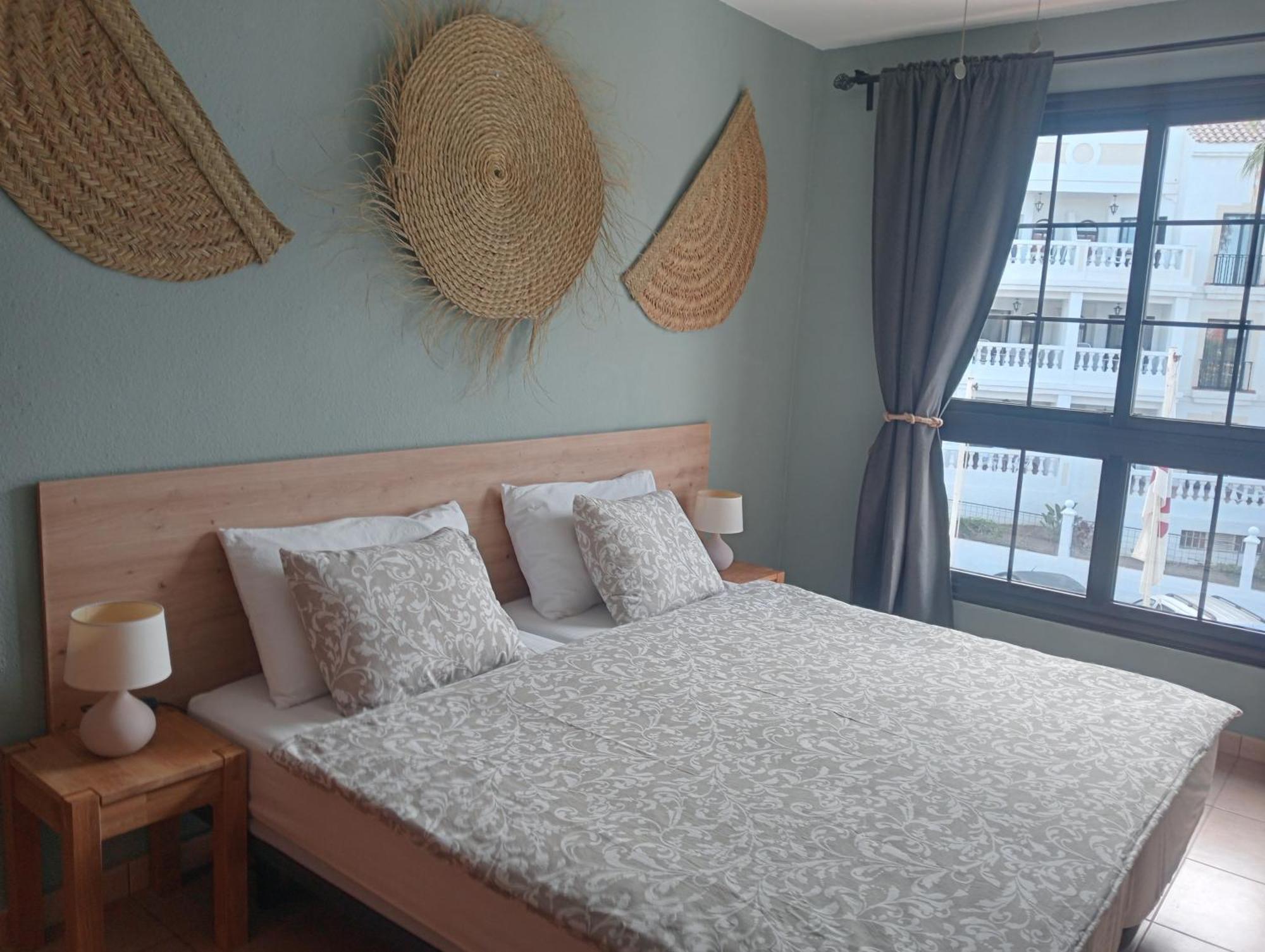 Greatly Located Apartment With Heated Pool, Los Cristianos Los Cristianos  Exteriör bild