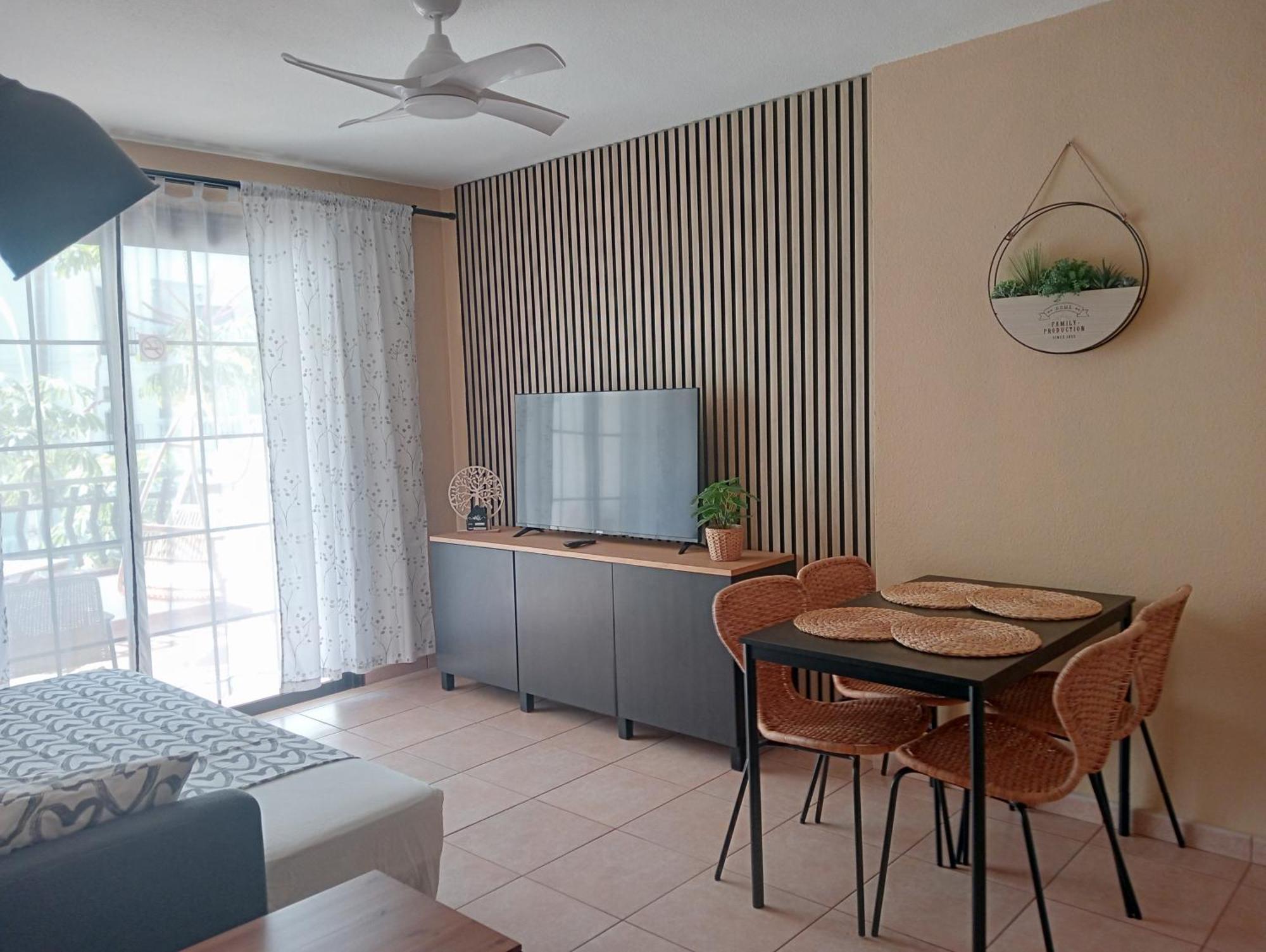 Greatly Located Apartment With Heated Pool, Los Cristianos Los Cristianos  Exteriör bild