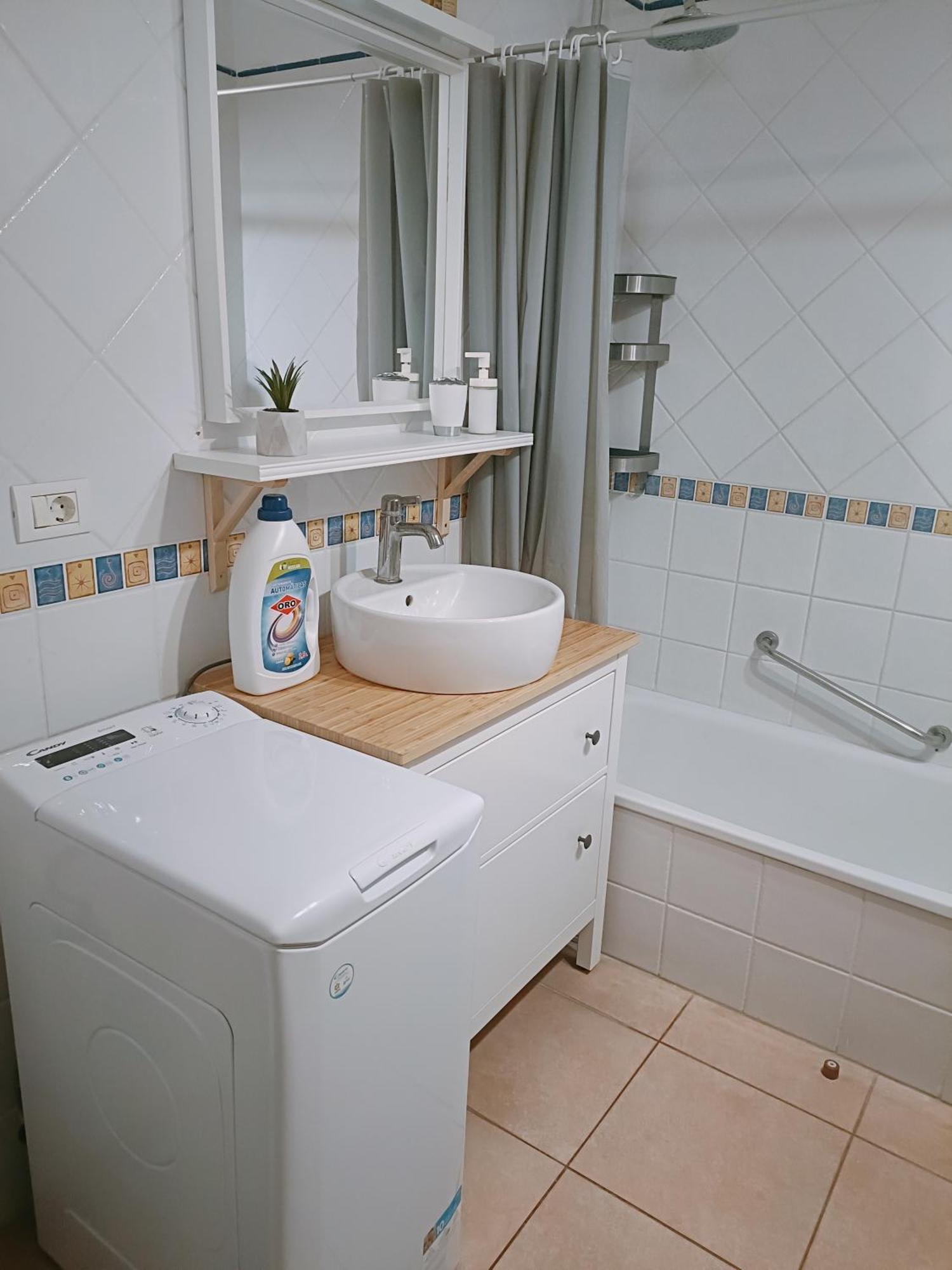 Greatly Located Apartment With Heated Pool, Los Cristianos Los Cristianos  Exteriör bild